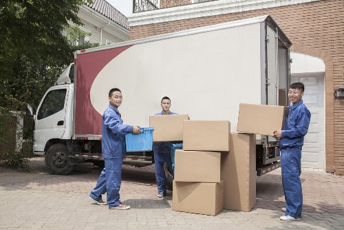 Packing boxes and moving supplies for South Lambeth homes